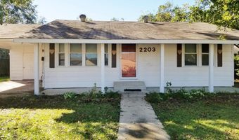 2203 26th St, Pascagoula, MS 39581