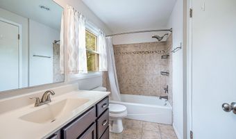 2240 Steeplechase Dr, Ann Arbor, MI 48103