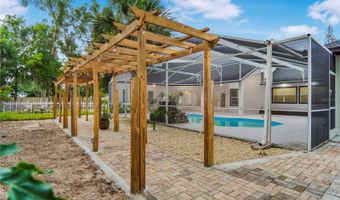 2286 LAKE FRANCIS Dr, Apopka, FL 32712