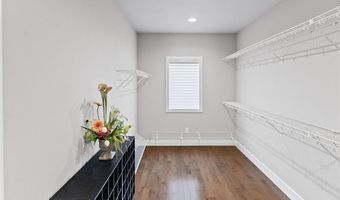 4715 Richland Woods Ct, Alton, IL 62002