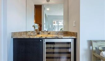 73 Conanicus Ave 4, Jamestown, RI 02835