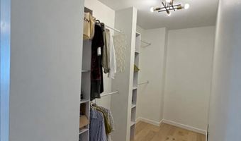 2011 N UPTON St, Arlington, VA 22207