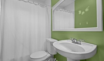 217 Bay View Ave, Cranston, RI 02905