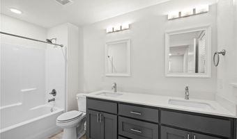 11 Orleton Ln, Bella Vista, AR 72715