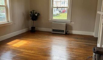76 Vernon St, Bangor, ME 04401