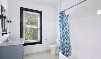 306 Broadway Ave 306-310, Newport, RI 02840