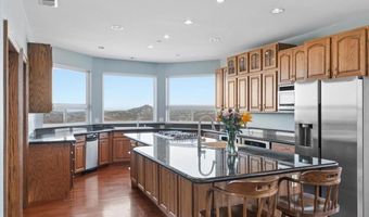 3035 Millar Ranch Rd, Spring Valley, CA 91978