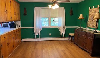 40 Aaron Ave Ave, Bristol, RI 02809