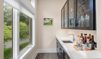 5307 MERRIAM St, Bethesda, MD 20814