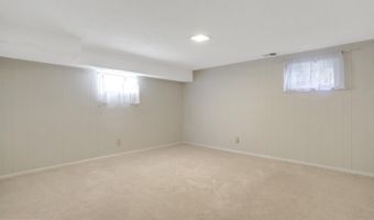 4810 29TH St S #A2, Arlington, VA 22206