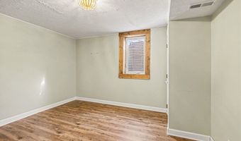 1720 S 13th St, Beatrice, NE 68310