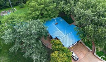 364 E 1600 Rd, Baldwin City, KS 66006