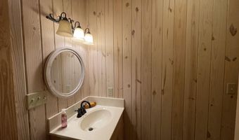 2 Greenwood Miller Rd, Beulah, MS 38726