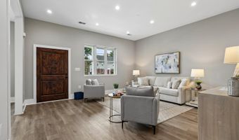 735 N GEORGE MASON Dr, Arlington, VA 22203