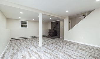 14 Partridge Dr, Exeter, RI 02822