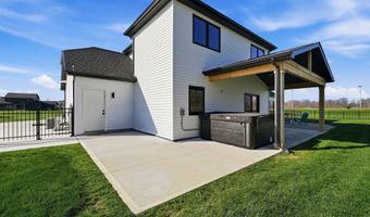 19195 Ringo Rd, Auburn, IN 46706