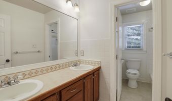 1012 New Dover Rd, Apex, NC 27502