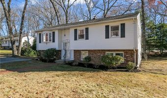 25 Lakeview Ave, Lincoln, RI 02865