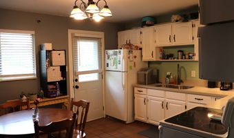 706 Bobs Ct, Beech Grove, IN 46107