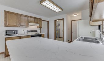 8644 Rahke Rd, Indianapolis, IN 46217