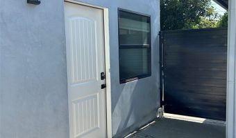 1260 E Turin Ave B, Anaheim, CA 92805