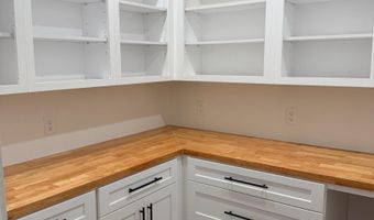 242 Leadwood St, Andrews, SC 29510