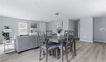 61 Everson Dr, Glocester, RI 02814