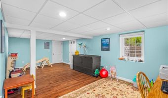 17 Will Croft St, Cumberland, RI 02864