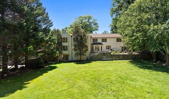 7009 LOCH LOMOND Dr, Bethesda, MD 20817