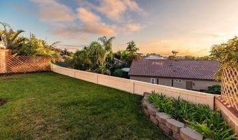 7013 Ivy St, Carlsbad, CA 92011