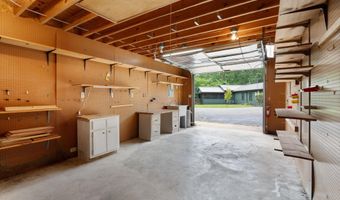 135 Red Bird Cv, Batesville, MS 38606