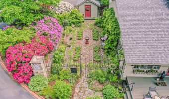 48 Old Searsport Ave, Belfast, ME 04915