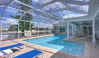 6531 SANTIAGO Ct, Apollo Beach, FL 33572