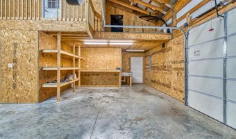 384 Peterson Ave, Auburn, KY 42206