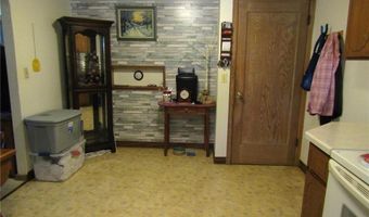 231 E Sorenson Ave, Appleton, MN 56208