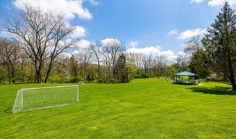 4120 Woodland Dr, Ann Arbor, MI 48103