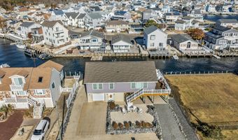 257 Sandlewood Dr, Bayville, NJ 08721