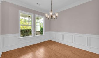 519 Huntington Dr, Ball Ground, GA 30107