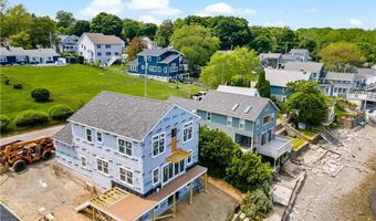 92 King Philip Ave, Bristol, RI 02809