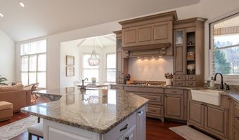 23664 Meade Dr, Abingdon, VA 24211