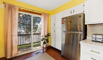 157 Riverside Dr, Augusta, ME 04330