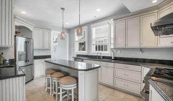 210 8th Ave, Belmar, NJ 07719