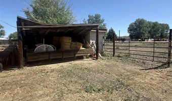 202 N Division St, Cowley, WY 82420