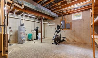 2850 Lee Marie Dr, Adrian, MI 49221