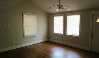305 Summit St, Aberdeen, NC 28315