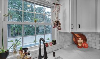 13 EDGEDALE Ct, Reading, PA 19610