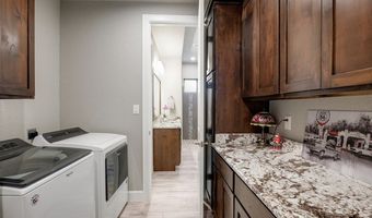 168 Bobby Lynn, Adkins, TX 78101