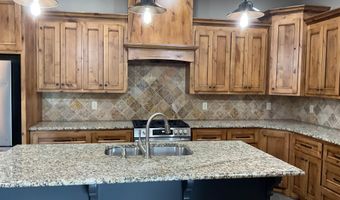 175 Vernon Harvey Rd, Beebe, AR 72143