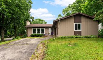 29 Pilgrim Cir, Madison, WI 53711