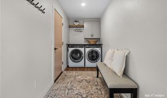 906 Convair St, Bentonville, AR 72712